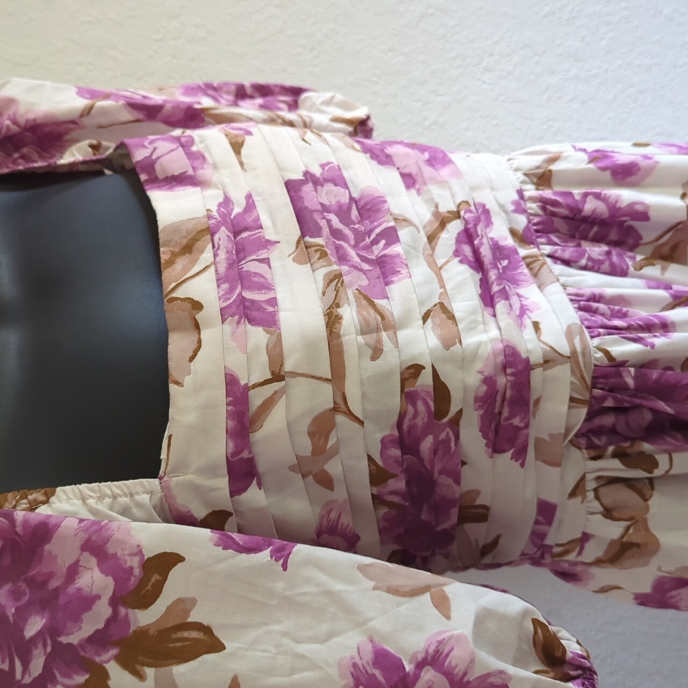 ✨ Abercrombie and Fitch Emerson purple floral size sold out - Picture 5 of 7